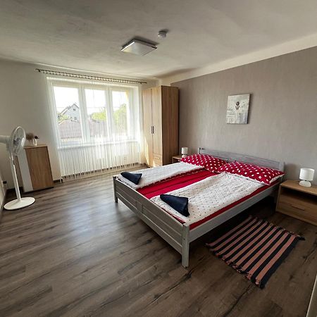 Apartmany Polepy Bagian luar foto